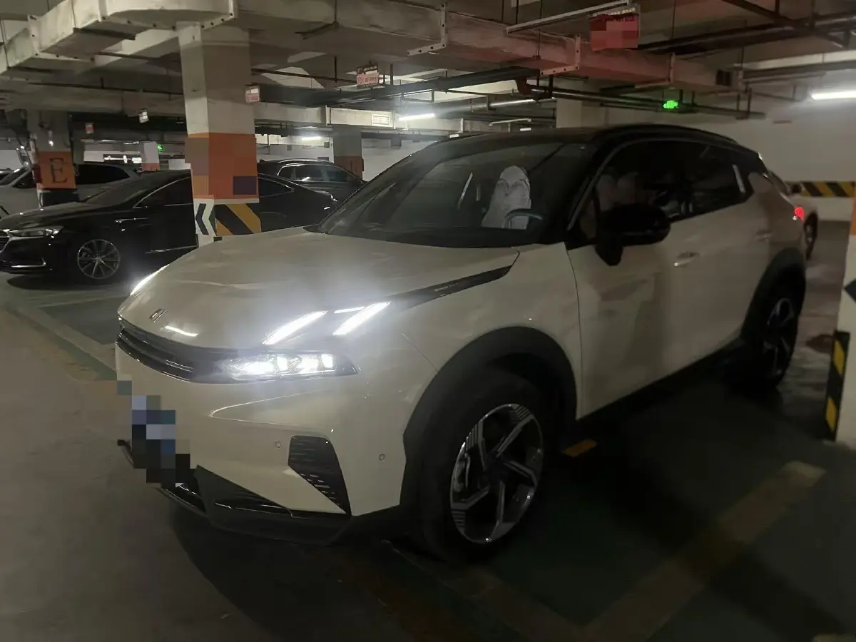2025 LYNK&CO 06 1.5T 181HP L4 7DCT