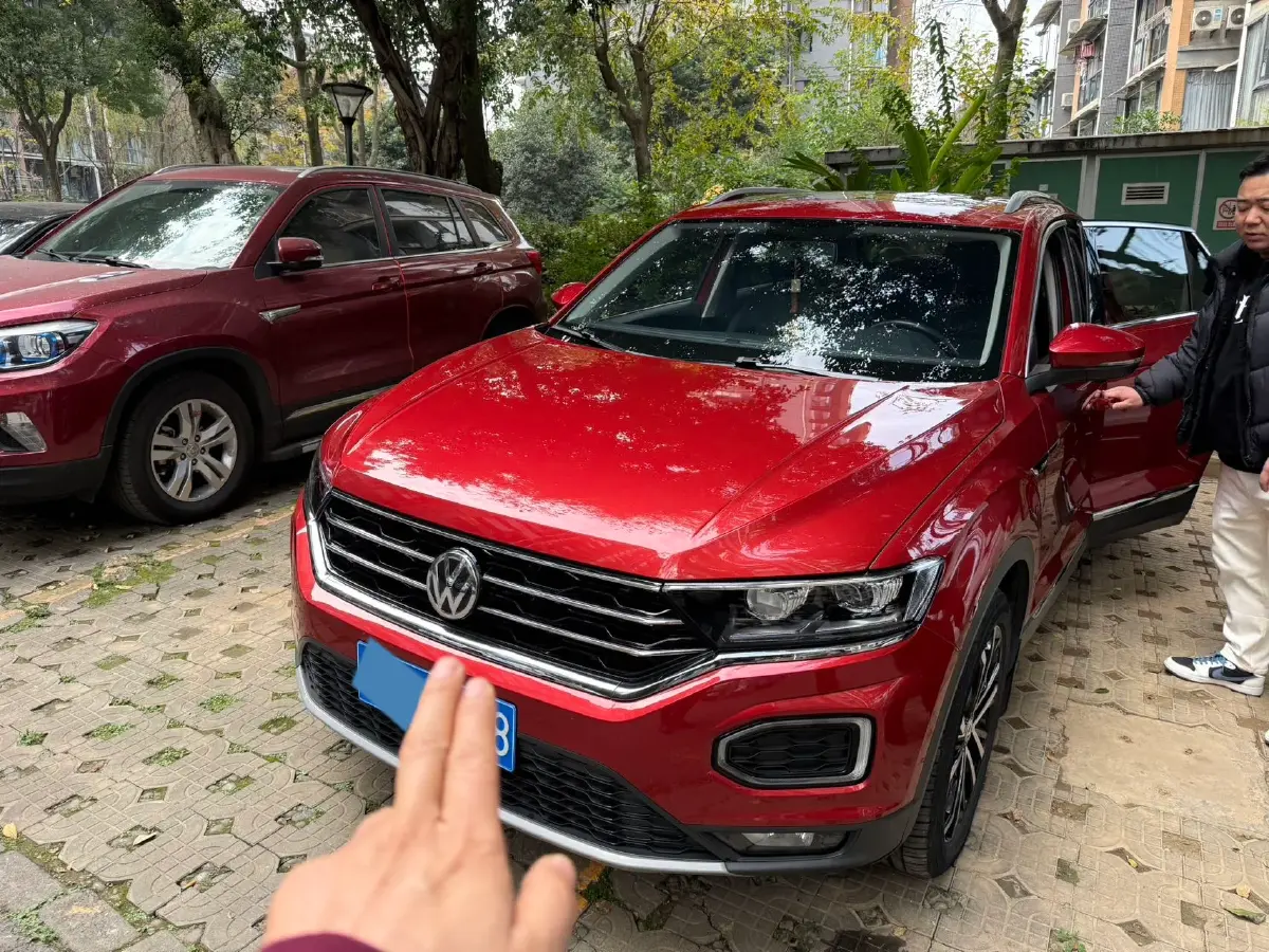 2019 Volkswagen T-Roc 1.4T 150HP L4 7DCT
