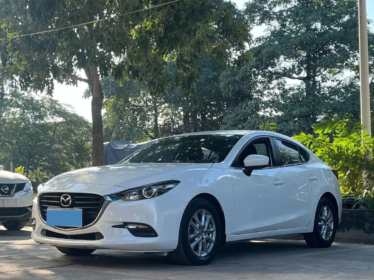 2017 Mazda 3 Axela 1.5L 117HP L4 6AT