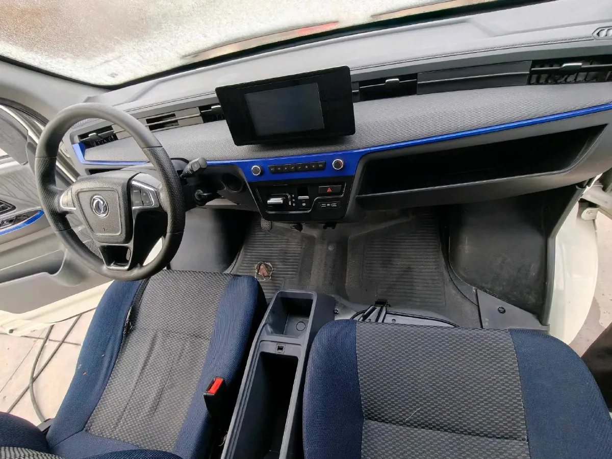 2024 Dongfeng YuFengEM27 BEV 41.472KWH,autocango,china used car exporter,china ev exporter,chinese used car exporter,chinese used ev exporter