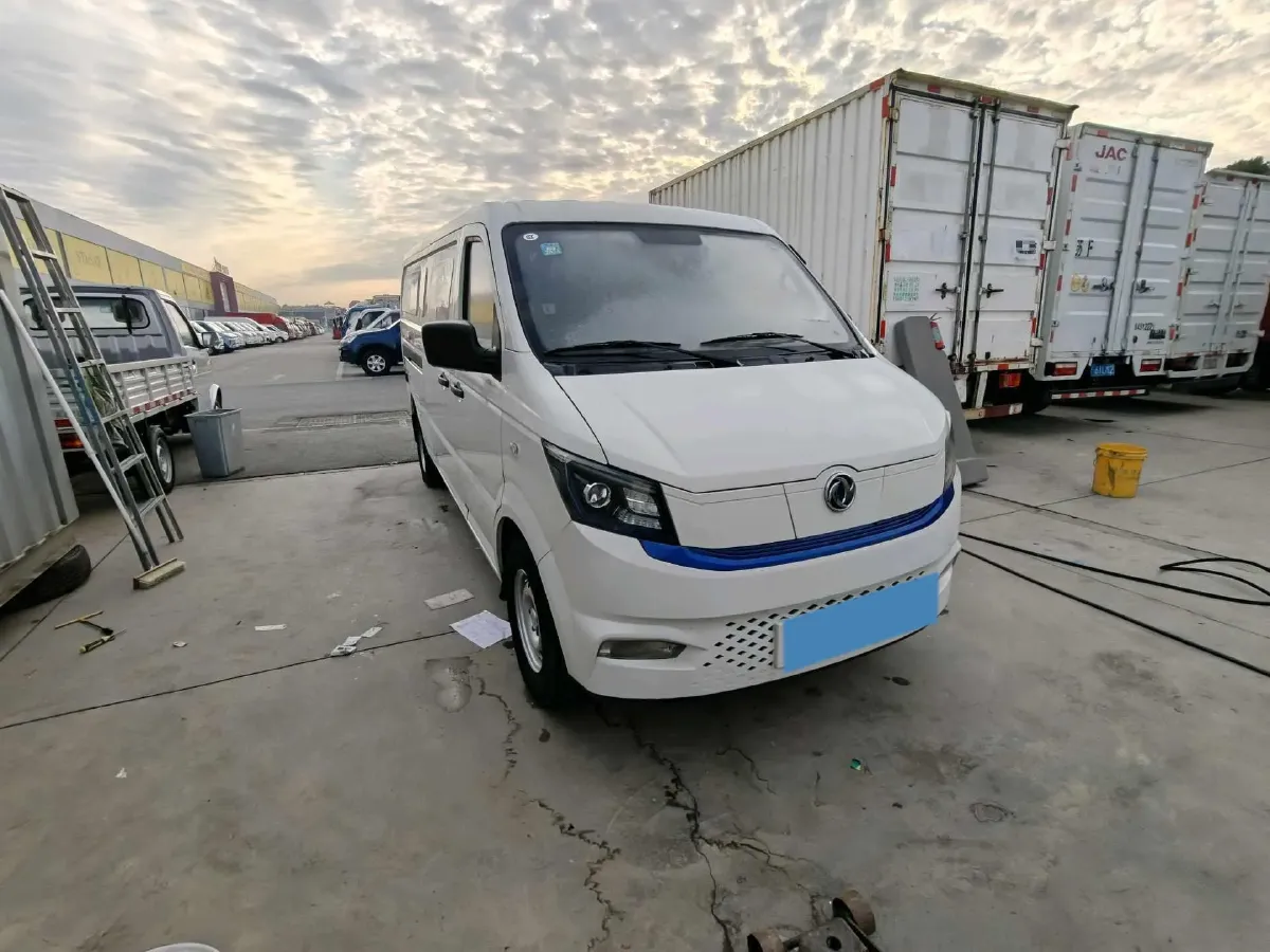 2024 Dongfeng YuFengEM27 BEV 41.472KWH,autocango,china used car exporter,china ev exporter,chinese used car exporter,chinese used ev exporter