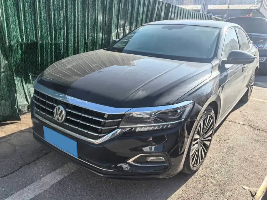 2019 Volvo V40 1.5T 152HP L4 6AT