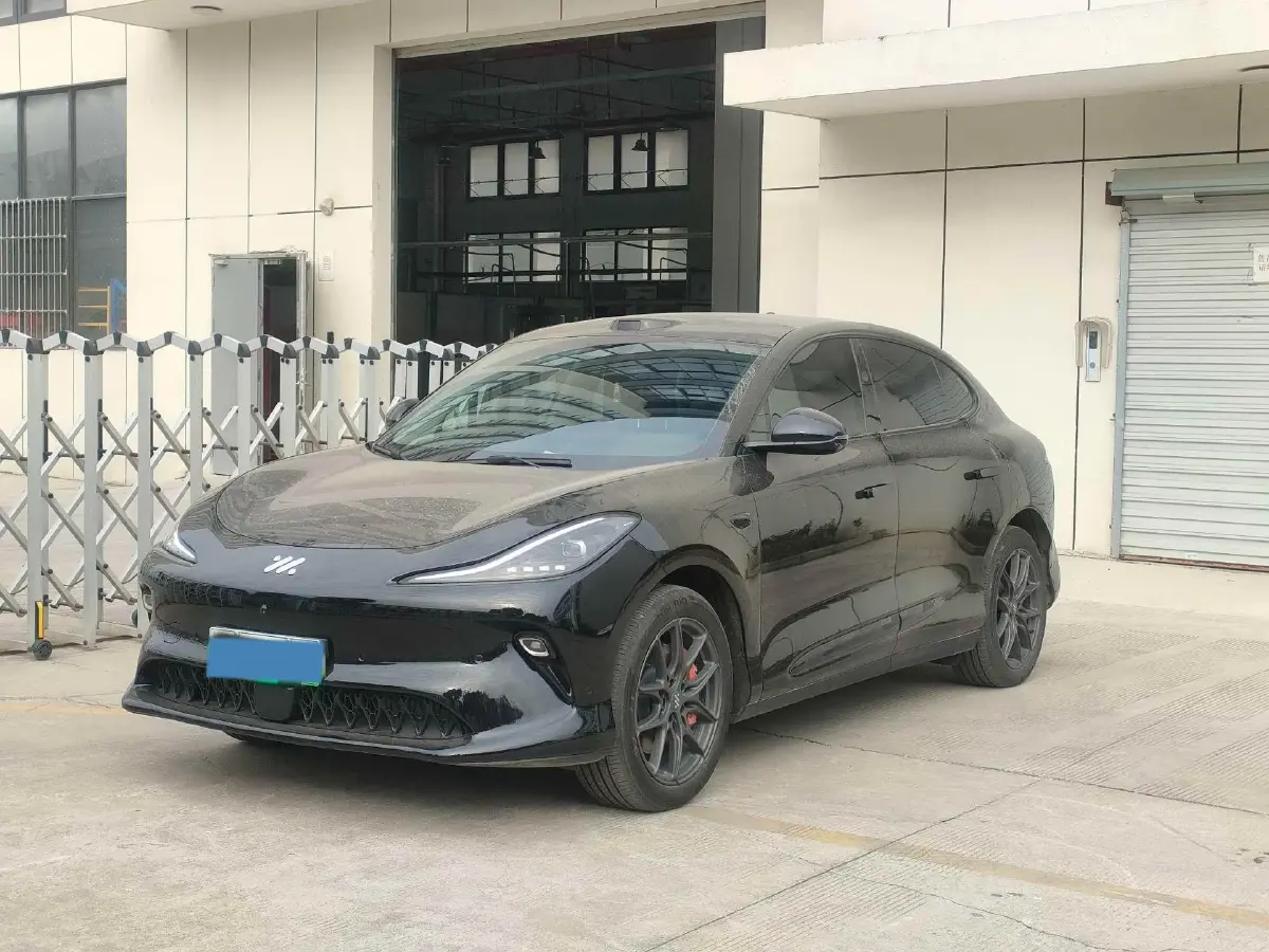 2025 IM LS6 BEV 75KWH