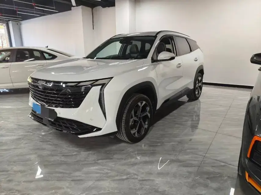 2024 Geely StarRay 1.5T 181HP L4 7DCT