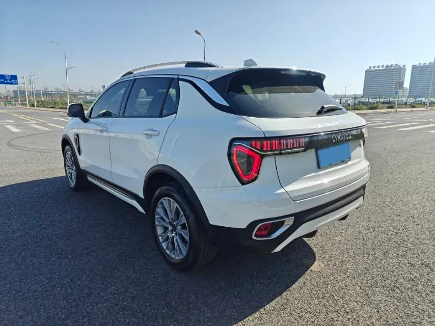 2017 Zotye SR9 2.0T 190HP L4 6DCT,autocango,china used car exporter,china ev exporter,chinese used car exporter,chinese used ev exporter