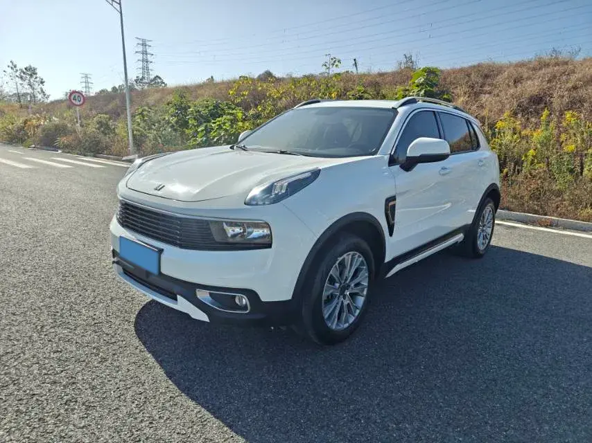 2017 Zotye SR9 2.0T 190HP L4 6DCT