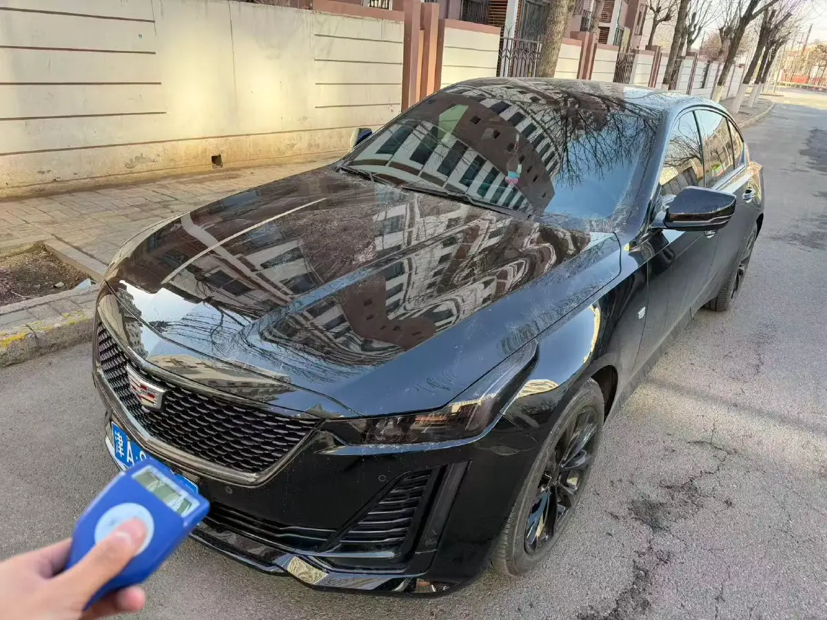 2023 Cadillac CT5 2.0T 237HP L4 10AT