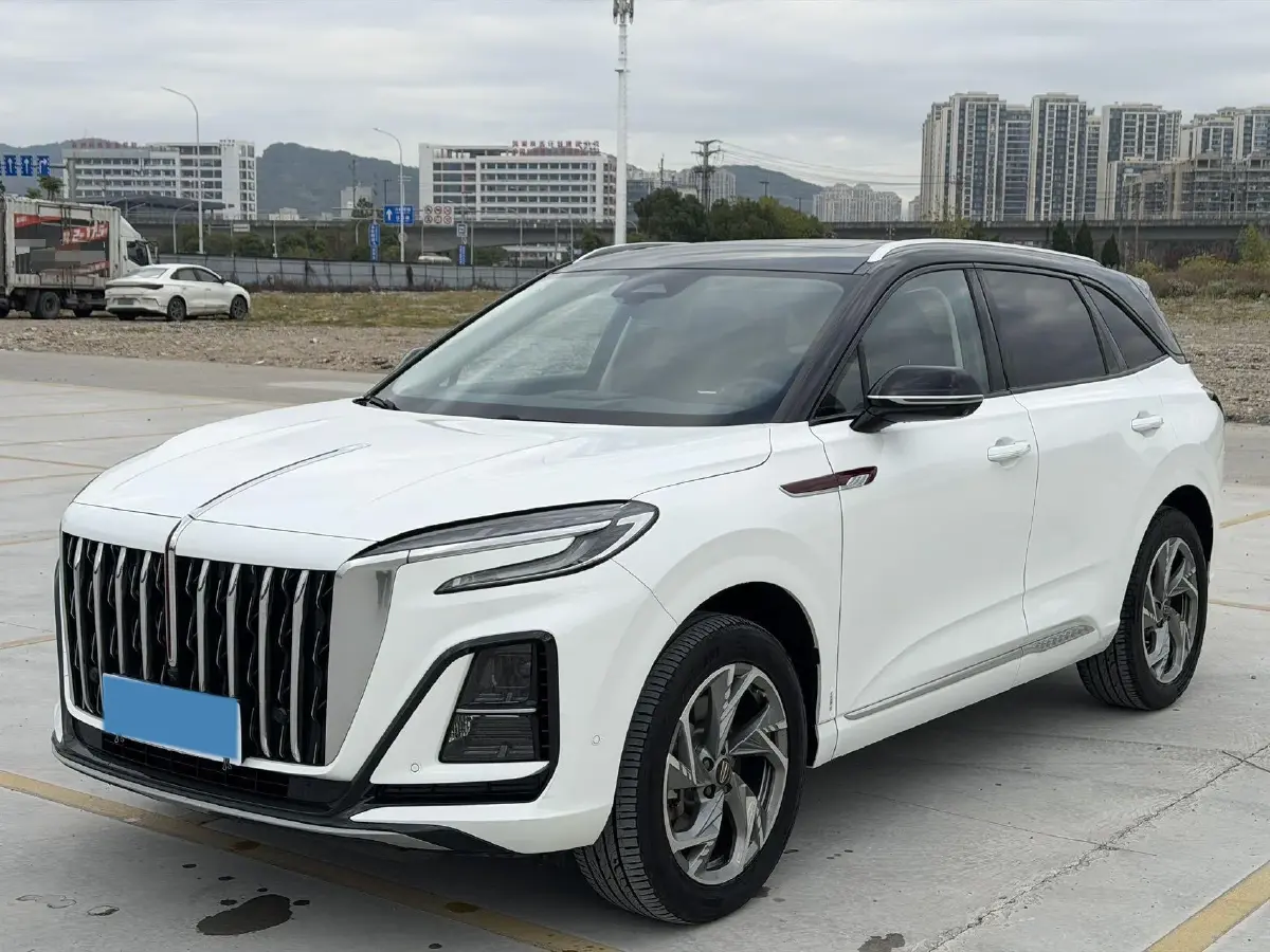 2023 HongQi HS3 2.0T 252HP L4 8AT