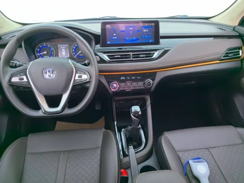 2019 ChangAn Eado DT 1.6L 125HP L4 5MT,autocango,china used car exporter,china ev exporter,chinese used car exporter,chinese used ev exporter