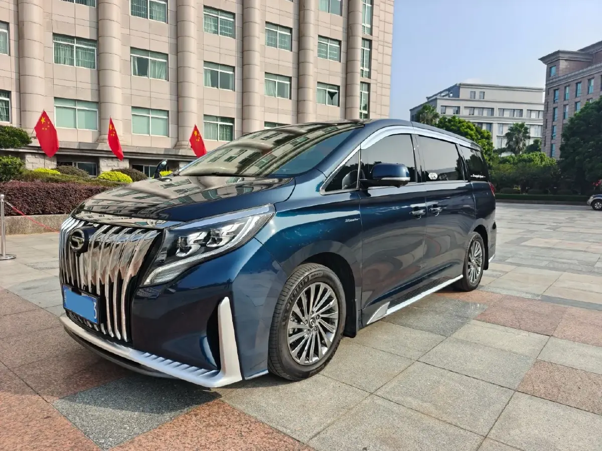 2021 GAC Trumpchi M8 2.0T 252HP L4 8AT