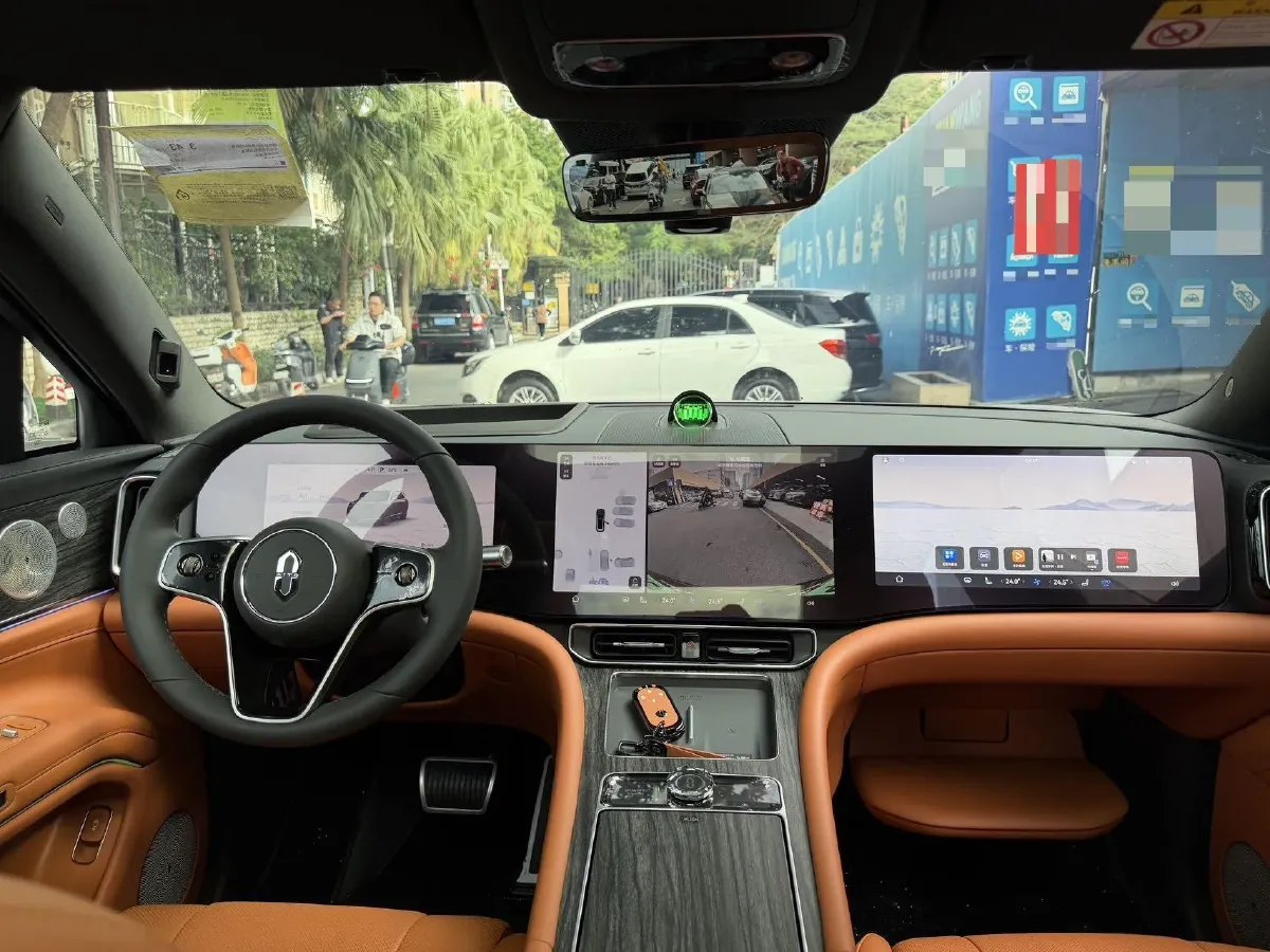 2025 AITO AITO M9 REEV 160HP REEV 52KWH,autocango,china used car exporter,china ev exporter,chinese used car exporter,chinese used ev exporter