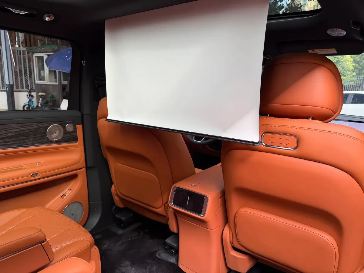 2025 AITO AITO M9 REEV 160HP REEV 52KWH,autocango,china used car exporter,china ev exporter,chinese used car exporter,chinese used ev exporter