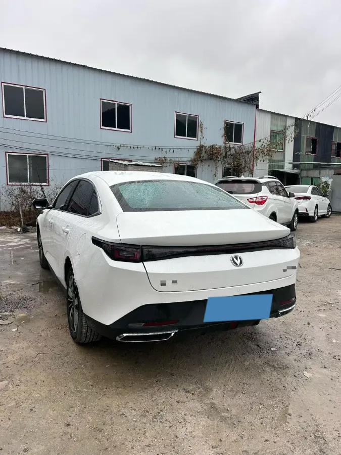 2025 ChangAn EadoPHEV 1.5L 98HP L4 E-CVT PHEV,autocango,china used car exporter,china ev exporter,chinese used car exporter,chinese used ev exporter