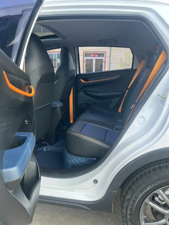 2022 Livan X3 PRO 1.5L 113HP L4 CVT,autocango,china used car exporter,china ev exporter,chinese used car exporter,chinese used ev exporter