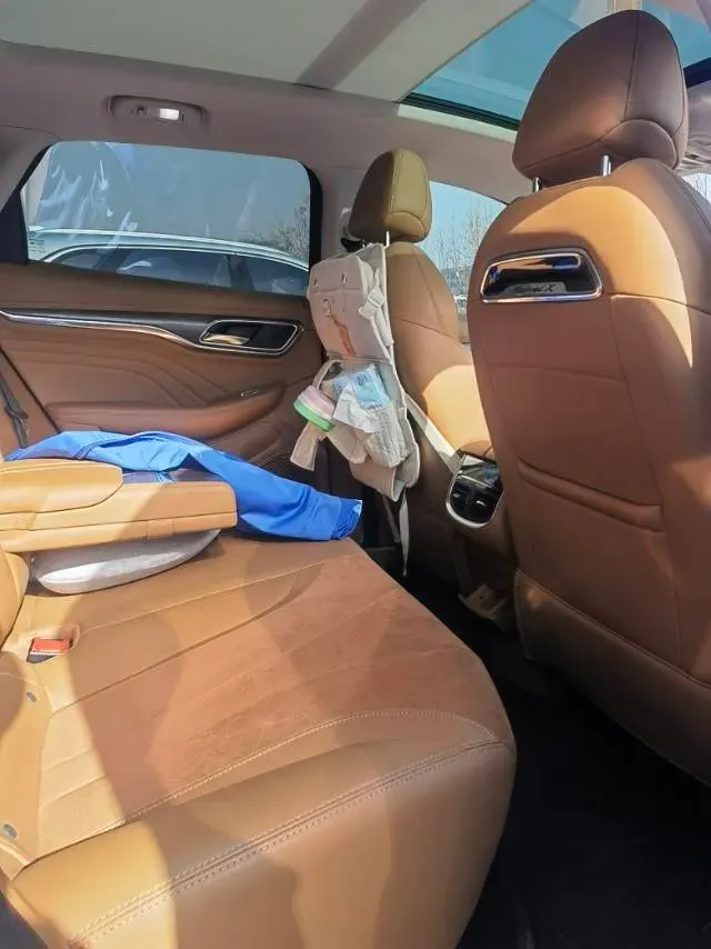 2018 Roewe MARVEL X BEV 52.5KWH,autocango,china used car exporter,china ev exporter,chinese used car exporter,chinese used ev exporter