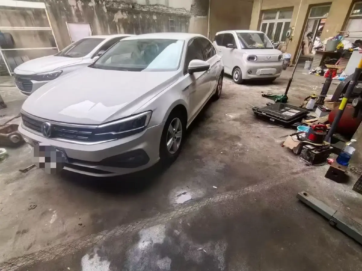 2019 Volkswagen T-Cross 1.4T 150HP L4 7DCT