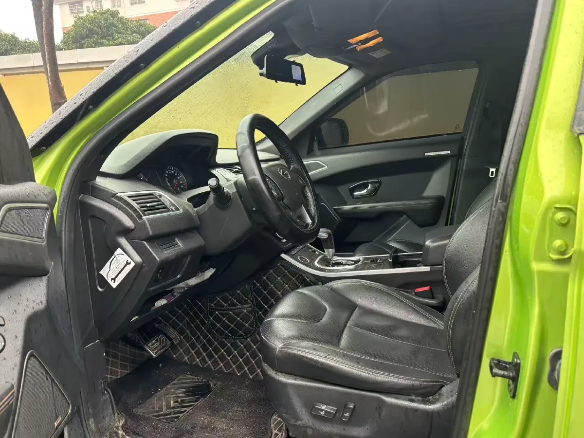 2016 Landwind X7 2.0T 190HP L4 8AT,autocango,china used car exporter,china ev exporter,chinese used car exporter,chinese used ev exporter