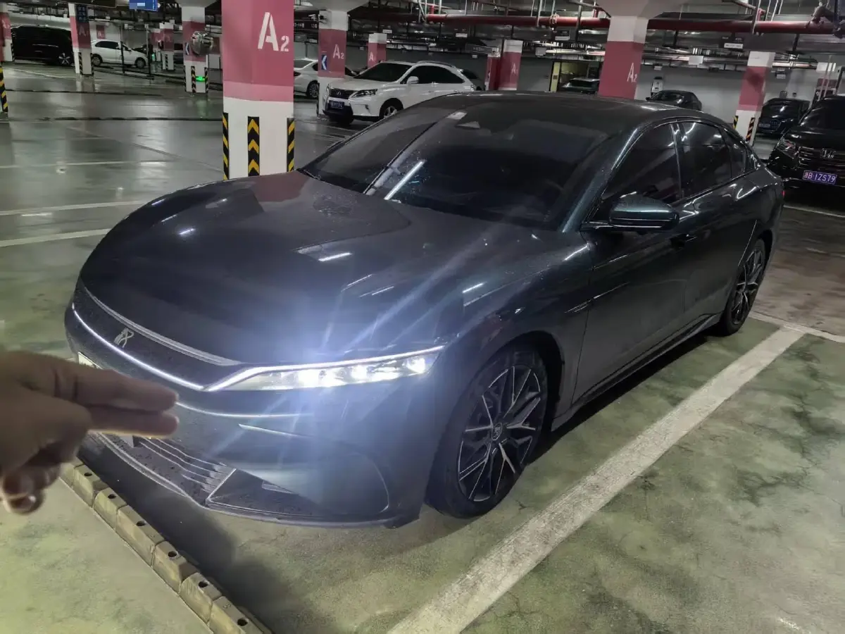 2022 Toyota Highlander 2.5L 192HP L4 E-CVT Hybrid