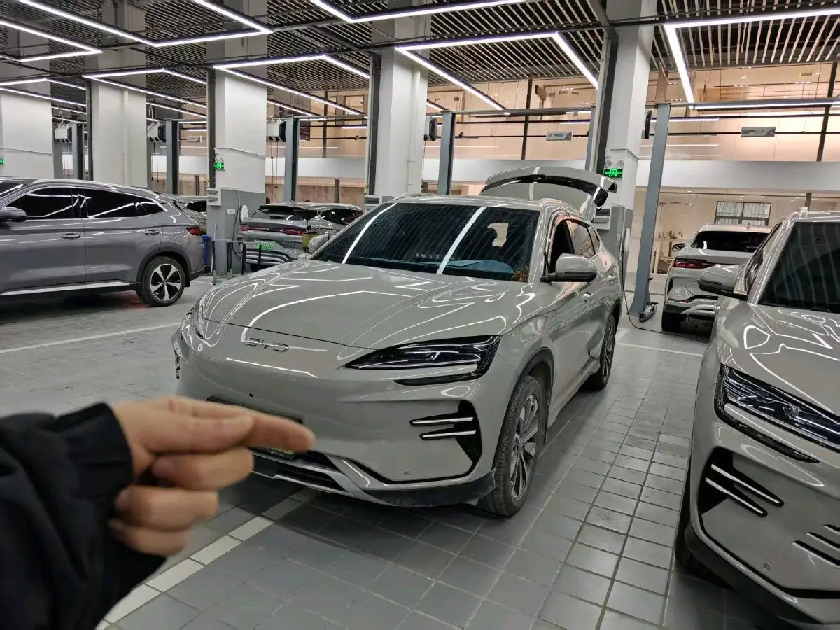 2025 BYD Song Plus BEV 71.8KWH