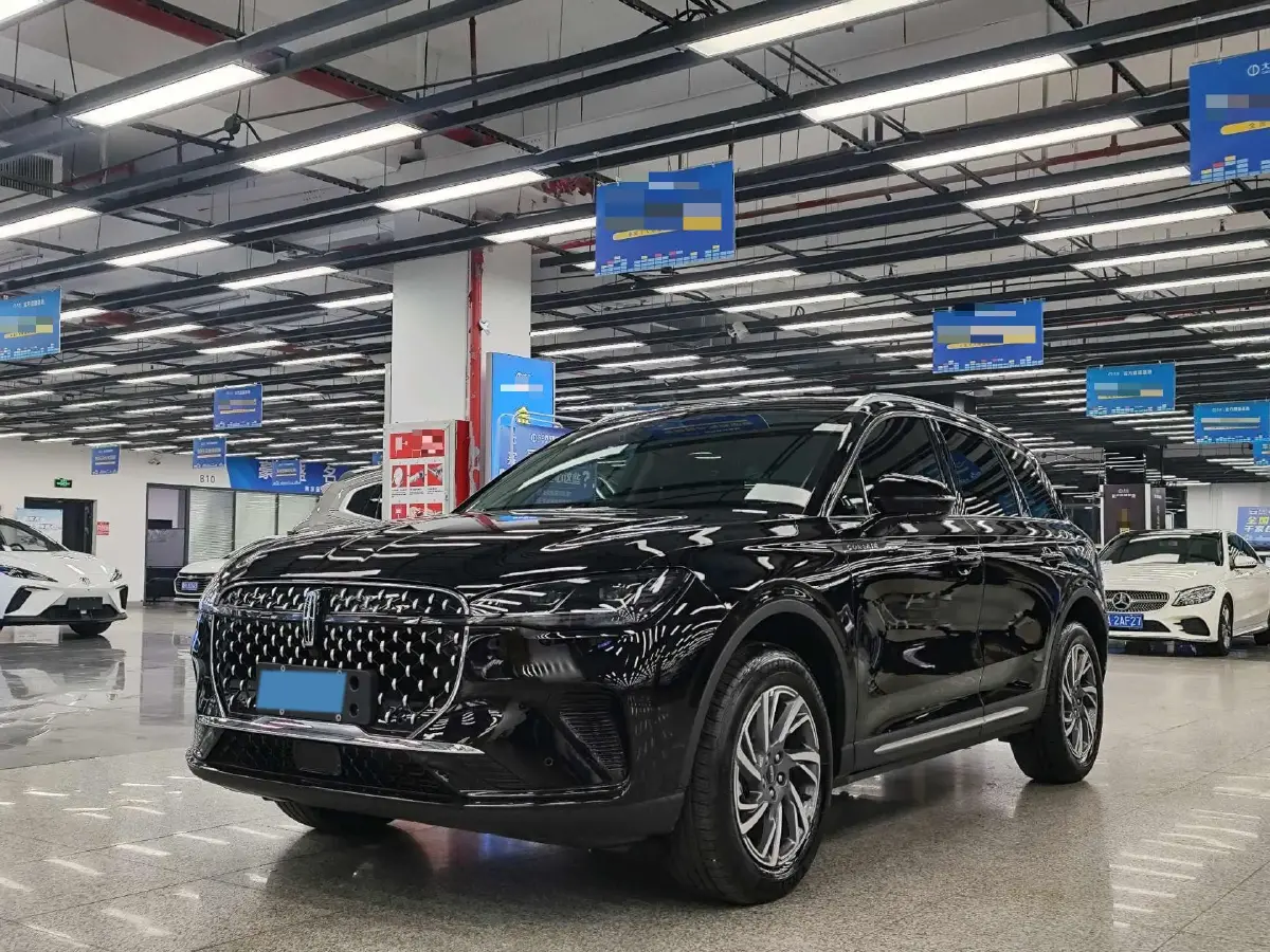 2024 Lincoln Corsair 2.0T 261HP L4 8AT