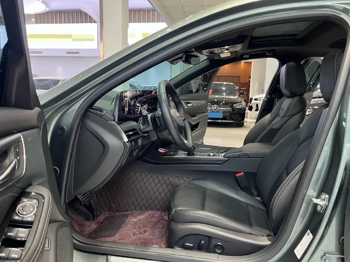 2024 Cadillac CT5 2.0T 237HP L4 10AT,autocango,china used car exporter,china ev exporter,chinese used car exporter,chinese used ev exporter