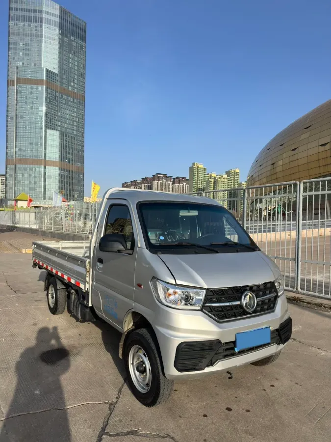 2023 DongFeng DFSK D71 1.6L 122HP L4 5MT,autocango,china used car exporter,china ev exporter,chinese used car exporter,chinese used ev exporter