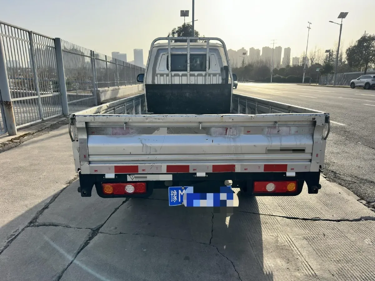 2023 DongFeng DFSK D71 1.6L 122HP L4 5MT,autocango,china used car exporter,china ev exporter,chinese used car exporter,chinese used ev exporter