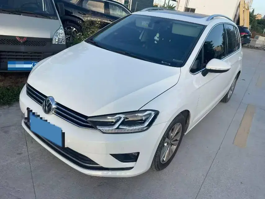 2018 Volkswagen Golf Sportsvan 1.4T 131HP L4 7DCT