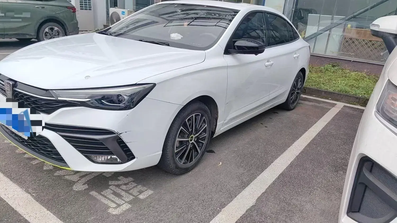 2021 Roewe i5 1.5L 120HP L4 CVT