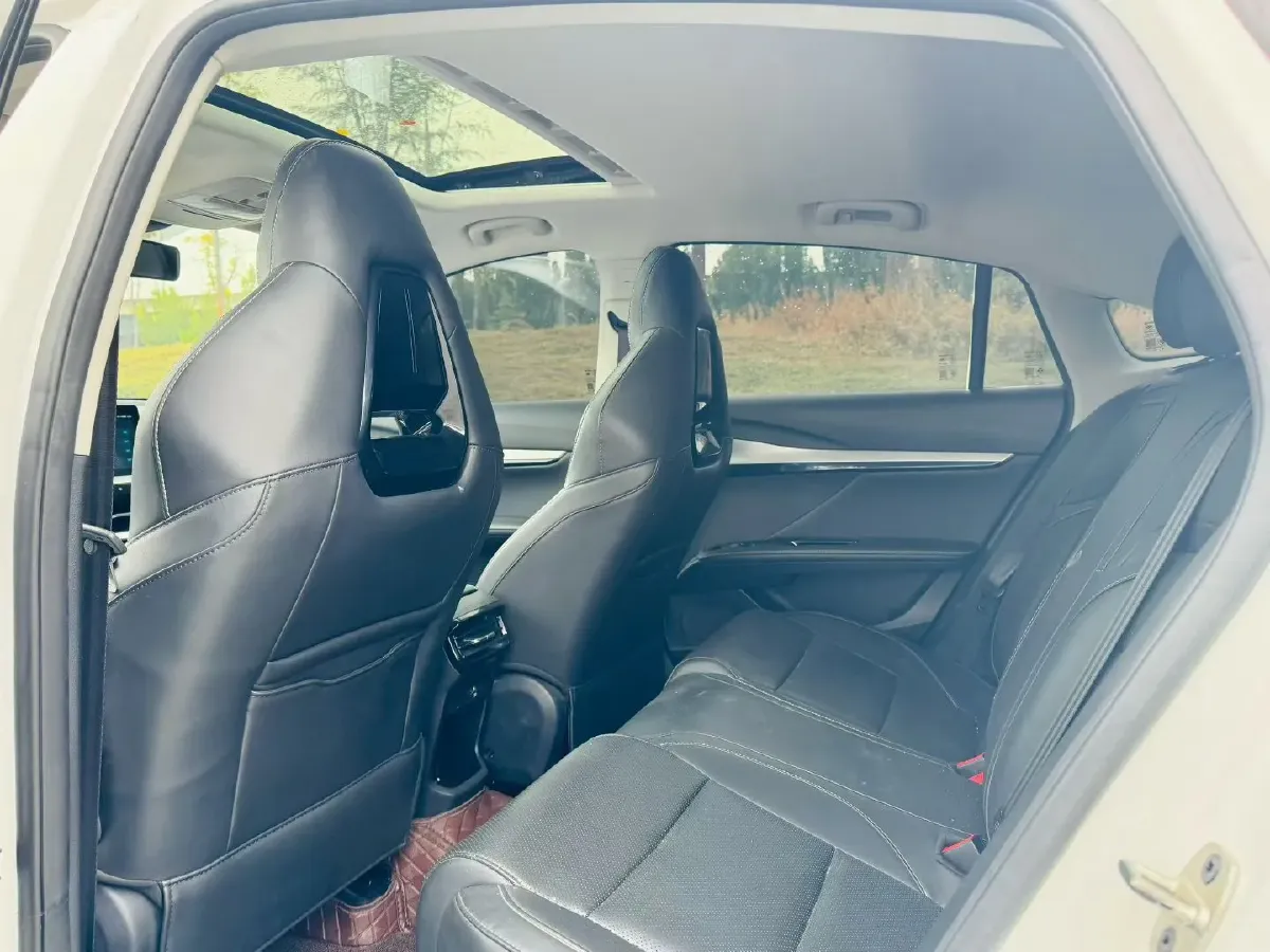 2022 MG 5 Scorpio 1.5T 181HP L4 7DCT,autocango,china used car exporter,china ev exporter,chinese used car exporter,chinese used ev exporter