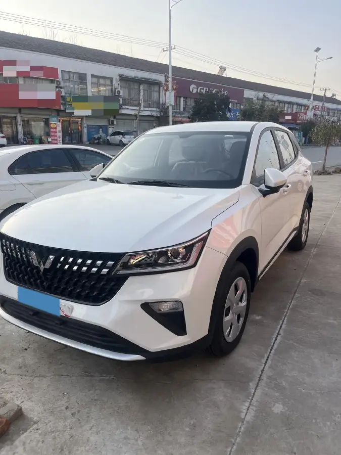 2022 WuLing XingChi 1.5L 99HP L4 6MT