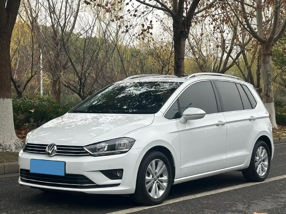 2018 Volkswagen Golf Sportsvan 1.4T 131HP L4 7DCT