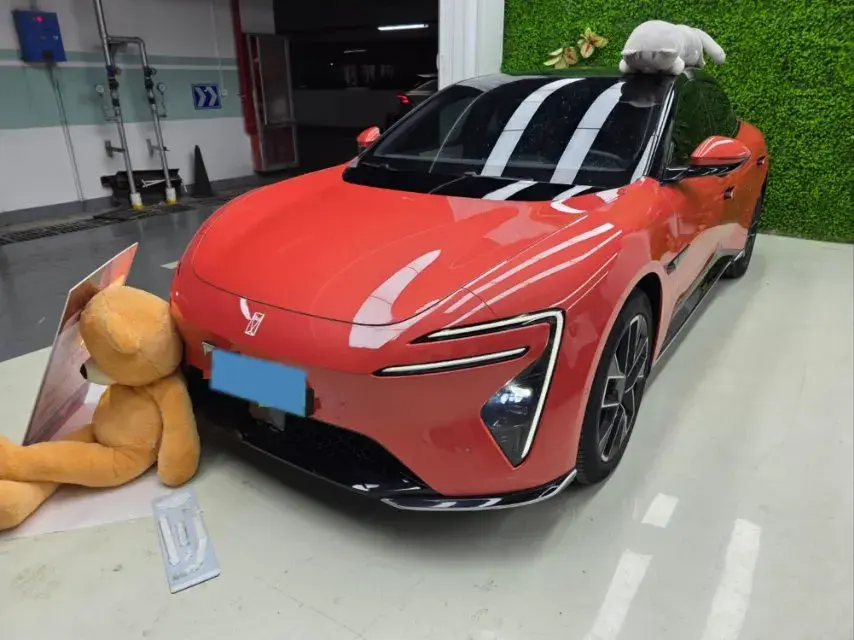 2025 Avatr 06 REEV 156HP REEV