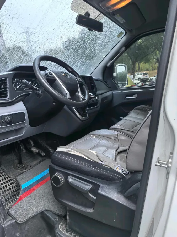 2019 JAC T8 2.0T 190HP L4 6MT,autocango,china used car exporter,china ev exporter,chinese used car exporter,chinese used ev exporter