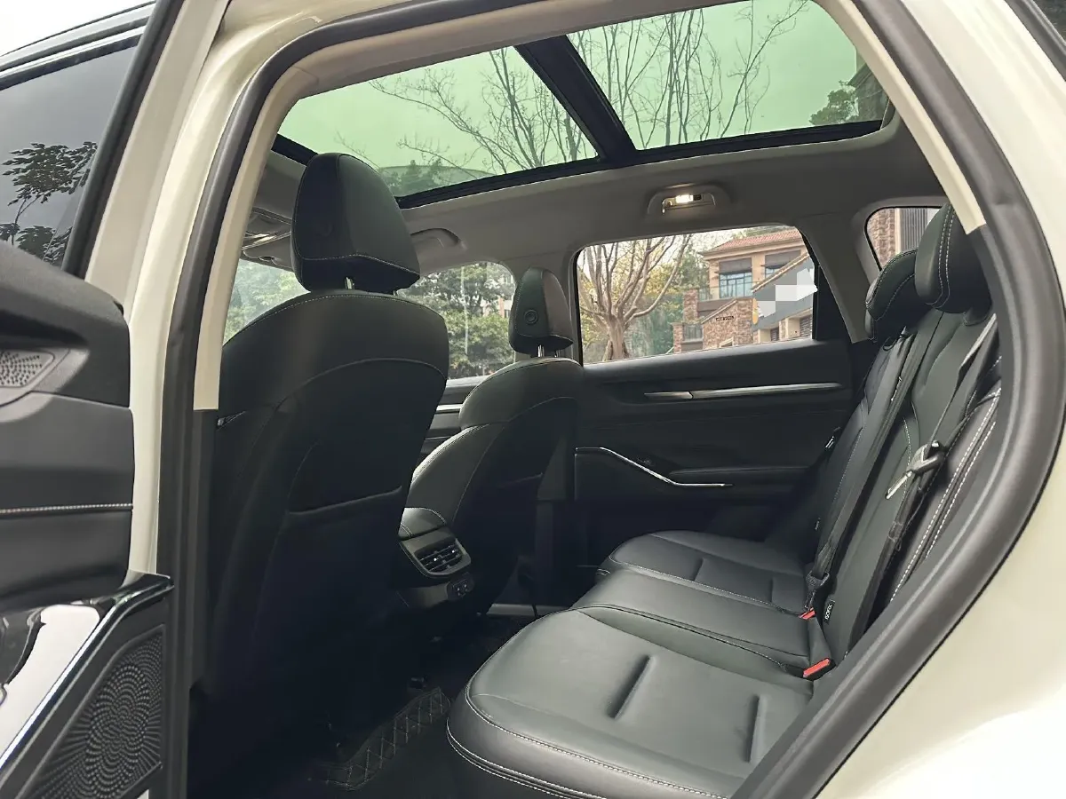 2022 Haval H6 1.5T 184HP L4 7DCT,autocango,china used car exporter,china ev exporter,chinese used car exporter,chinese used ev exporter