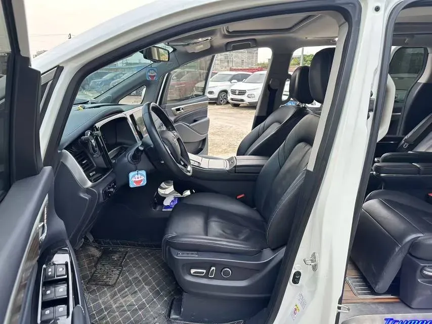 2021 GAC Trumpchi M8 2.0T 252HP L4 8AT,autocango,china used car exporter,china ev exporter,chinese used car exporter,chinese used ev exporter