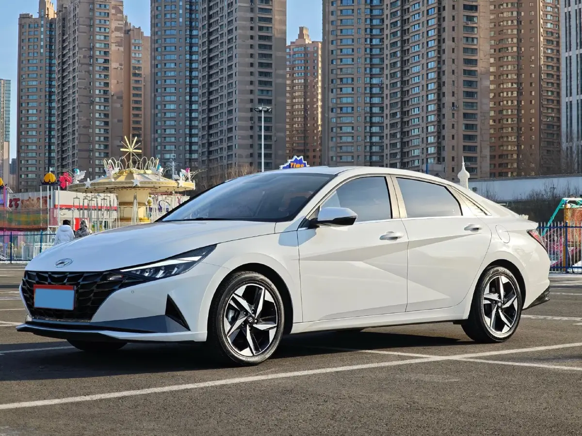 2021 Hyundai Elantra 1.5L 115HP L4 CVT