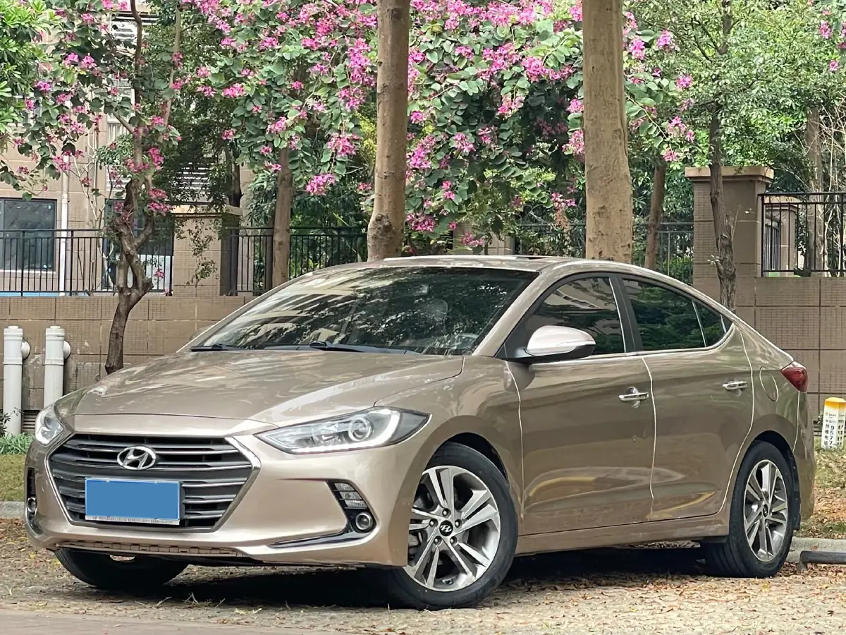 2018 Hyundai Elantra 1.6L 130HP L4 6AT