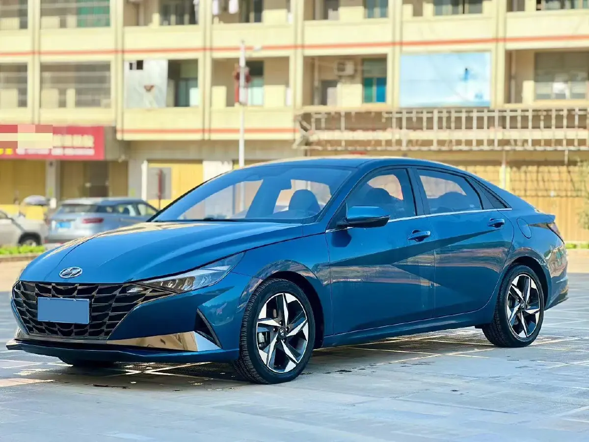 2022 Hyundai Elantra 1.5L 115HP L4 CVT