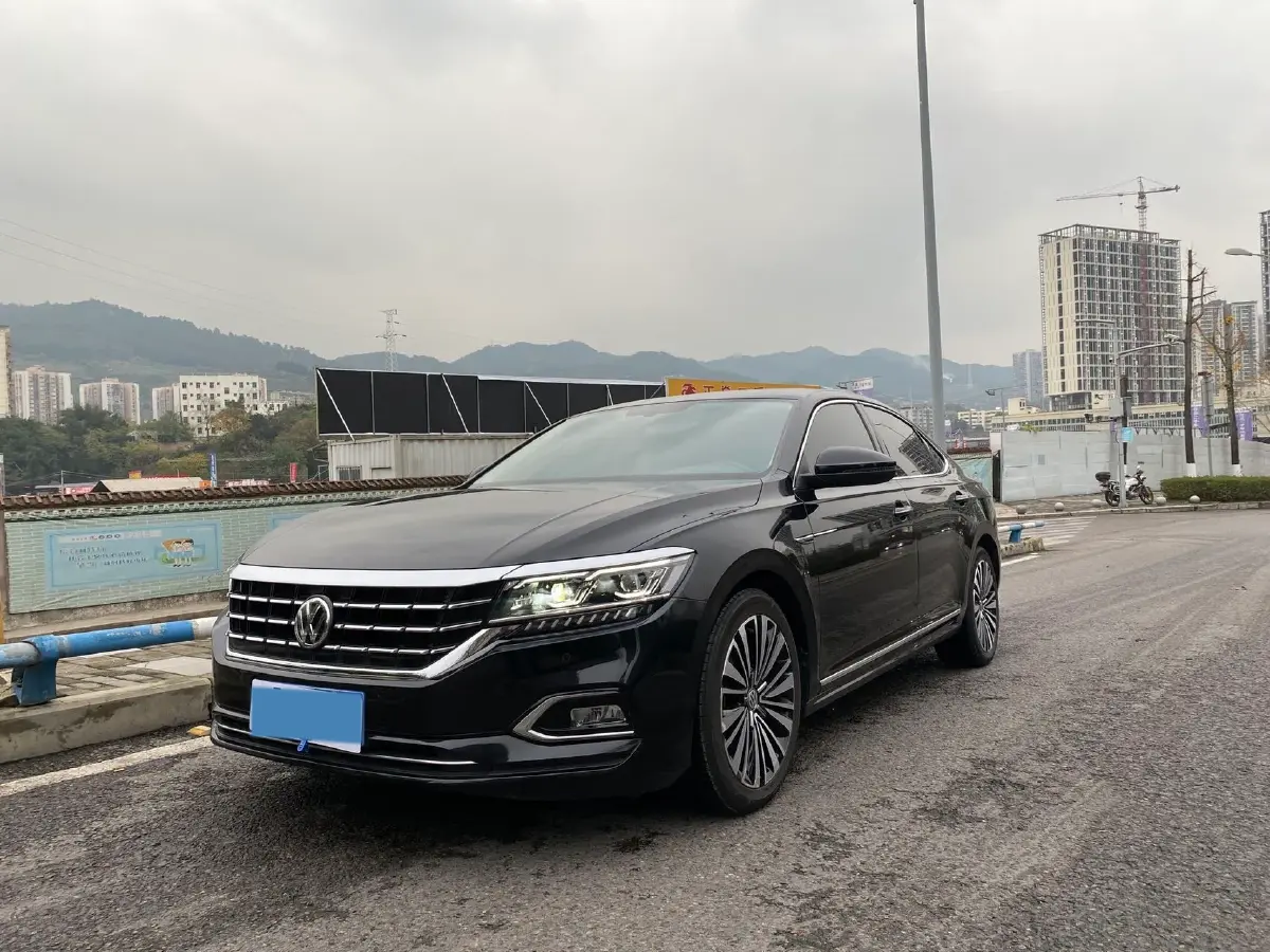 2020 Volkswagen Passat 2.0T 186HP L4 7DCT
