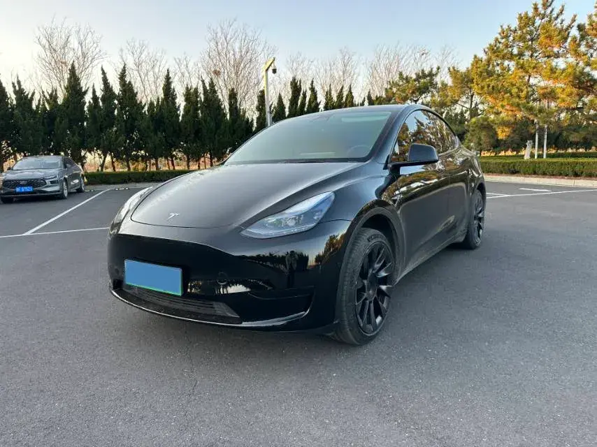 2022 Tesla Model Y BEV 60KWH