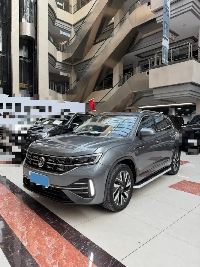 2023 Volkswagen Tayron 2.0T 220HP L4 7DCT