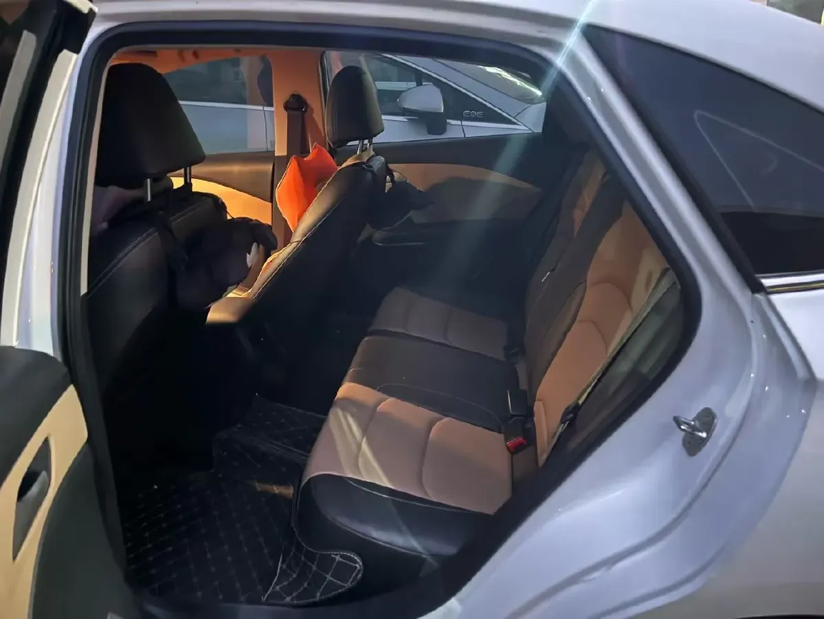 2022 Chevrolet Monza 1.5L 113HP L4 6AT,autocango,china used car exporter,china ev exporter,chinese used car exporter,chinese used ev exporter