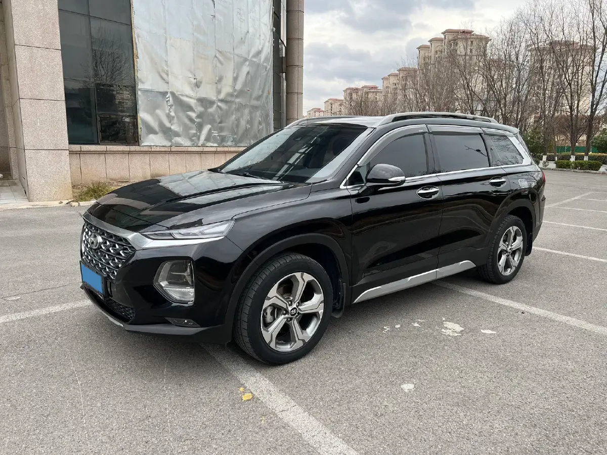 2019 Hyundai Santafe 2.0T 230HP L4 8AT