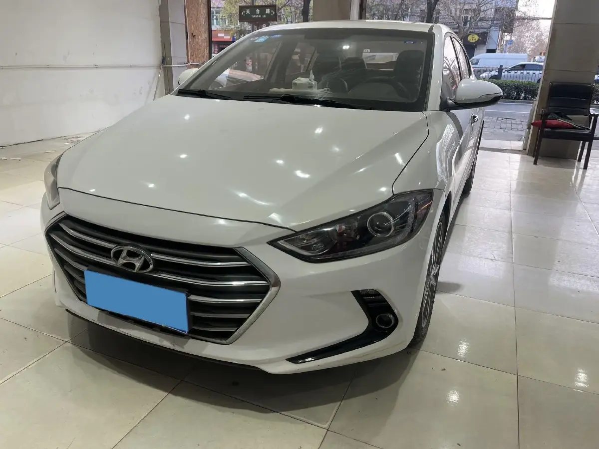2016 Hyundai Elantra 1.6L 130HP L4 6AT