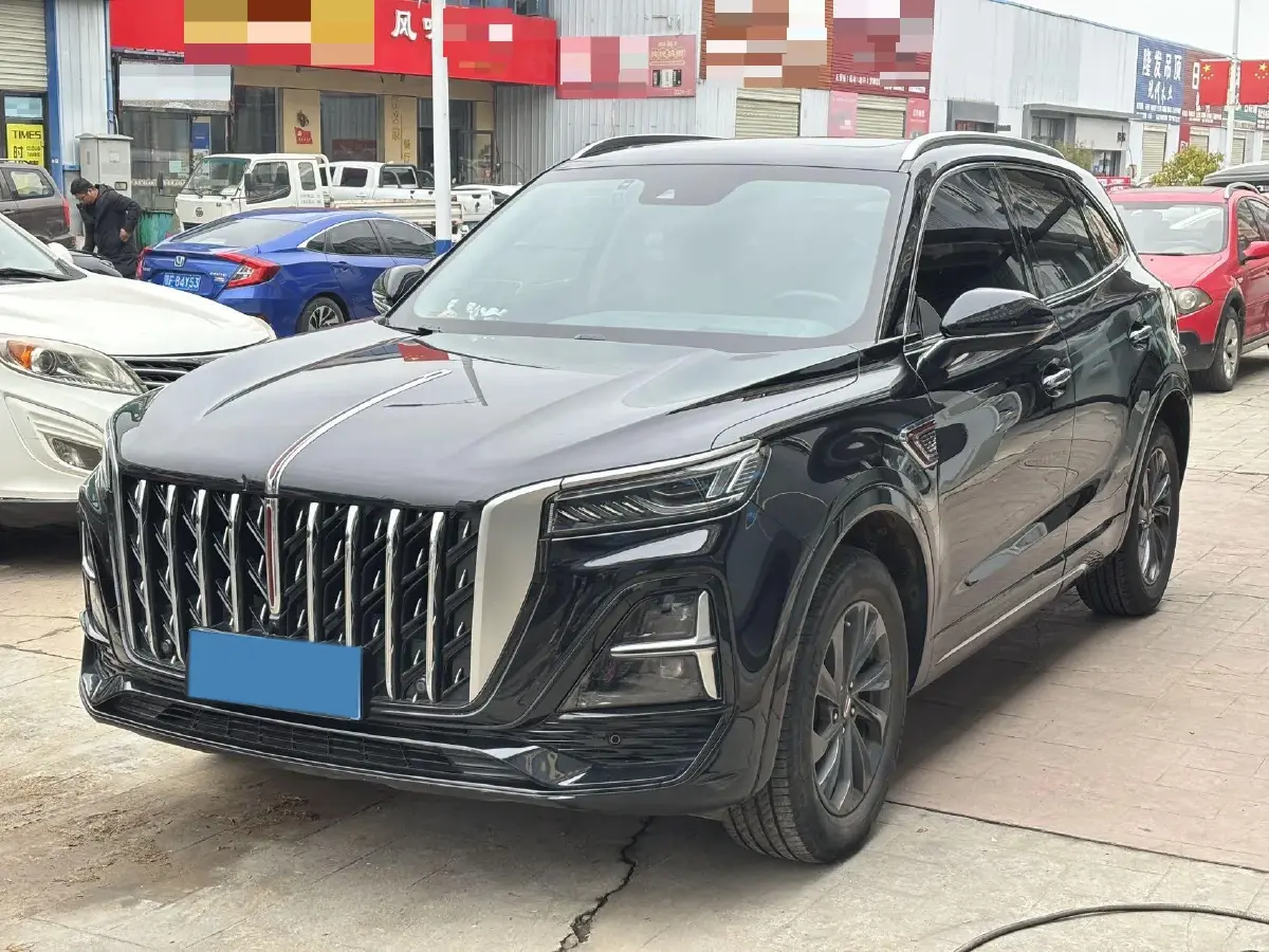 2023 HongQi HS5 2.0T 252HP L4 8AT