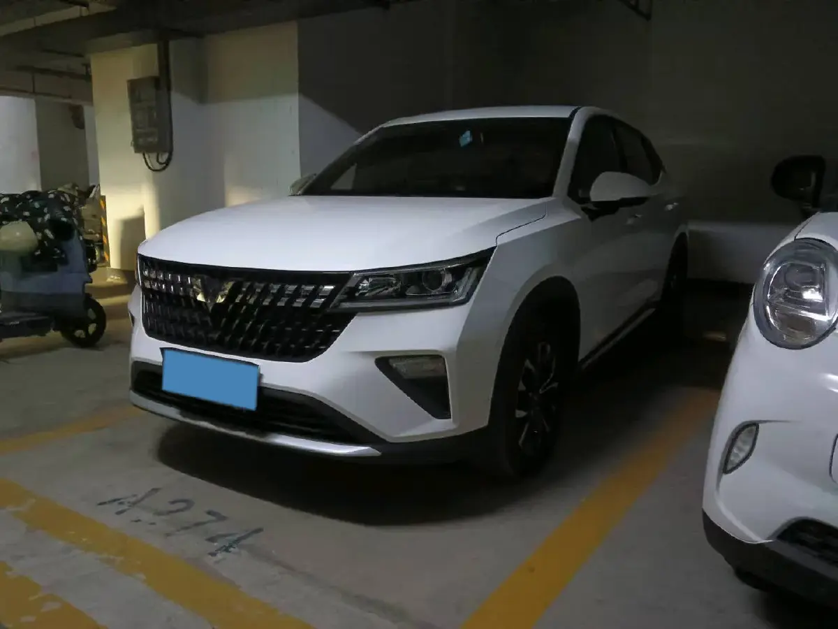 2022 WuLing XingChi 1.5L 99HP L4 6MT