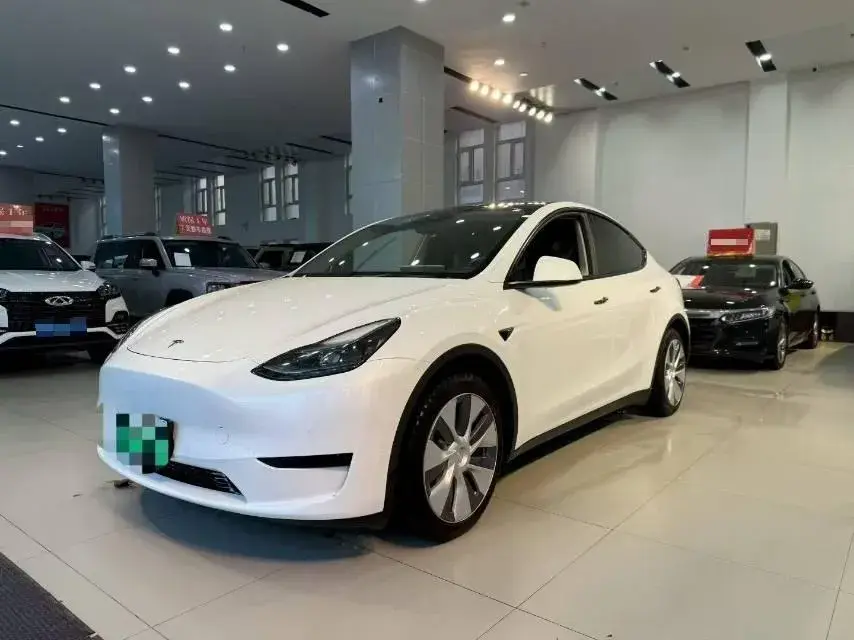 2022 Tesla Model Y BEV 60KWH