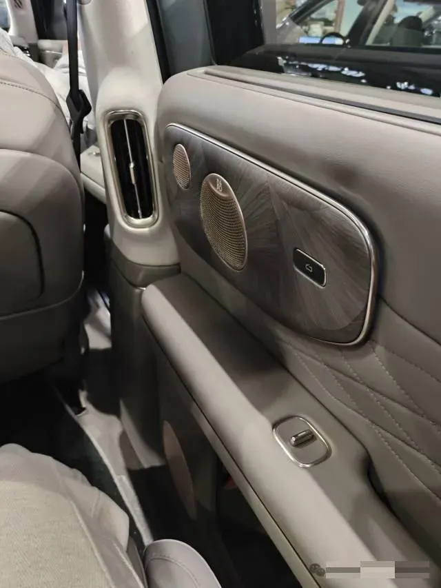 2026 IM LS9 REEV 155HP REEV,autocango,china used car exporter,china ev exporter,chinese used car exporter,chinese used ev exporter