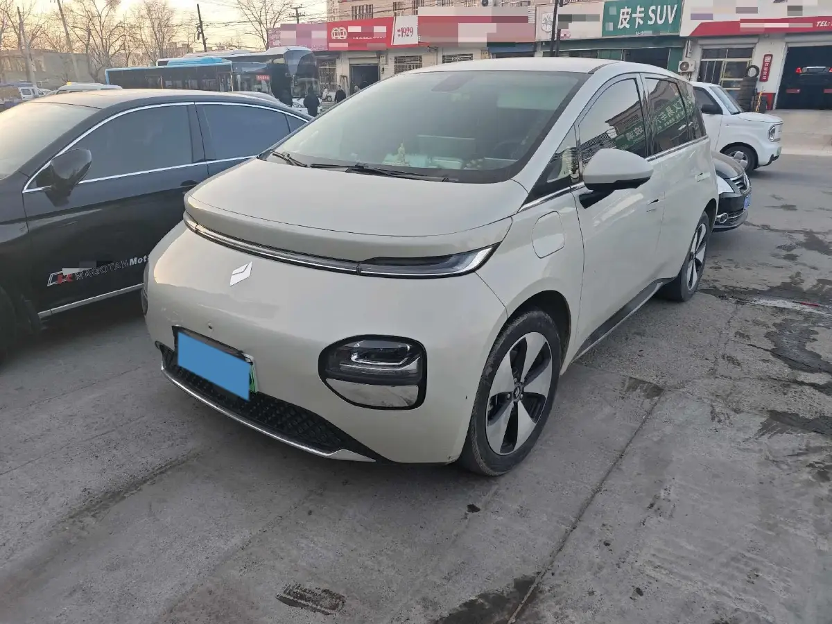 2023 BaoJun Cloud BEV 50.6KWH